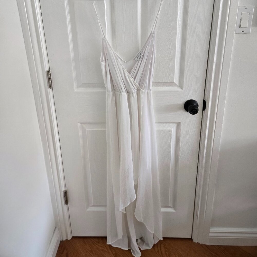 BEBE High-Low Flowy White Summer Dress - XXS